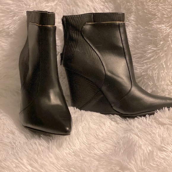 Beau + Ashe Wedge Ankle Boots - Picture 1 of 5